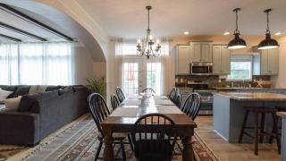 Riverside Ranch by AvantStay Mins to Downtown - 2