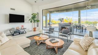 Fallbrook by AvantStay Secluded Home on 40acres wPool Rooftop Trails - 5