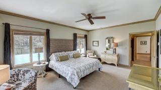 Landover Lodge by AvantStay Waterfront Dock - 3