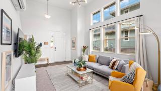 Lealea by AvantStay Ocean Mountain Views - Waianae - 2