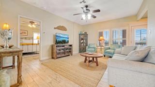 Walk to the Beach Golf Cart Rental Beach Boardwalk Balcony Views AvantStay - 4