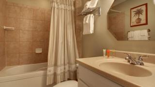 102 E Port O Call by AvantStay Beachfront Ocean Views Communal Pool - 1