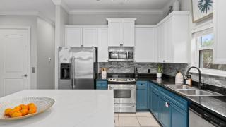 Tidal Charm by AvantStay Walk to Beach Community Pool Balcony Ocean Views - 2