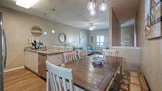 The Beautiful Place by AvantStay Mins to Beach Family-Friendly Pool - 1