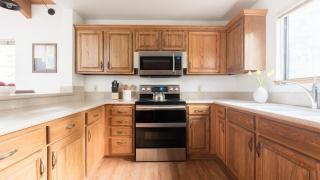 Wolfe by AvantStay 5mins NorthStar w Hot Tub Fireplace 2 Private Decks - 2