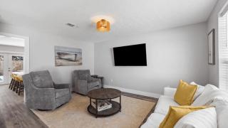 Walk to Beach Private Pool Fire Pit Bonfires G By The Sea by AvantStay - 3