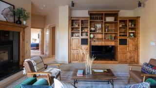 Powell by AvantStay Secluded Home only 10 Mins from DT Bend w Hot Tub - 3