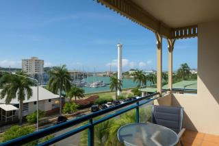 Waterfront Apt Near City, Stadium & Ferry - 1