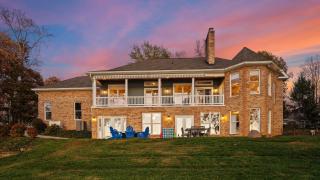 Sunset Pointe by AvantStay Waterfront Beach Fire Pit Sleeps 14 5BDR 4BA - 4
