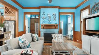 30A Graytn Greatful by AvantStay Charming HomeCottage Walk to Western Lake - 5