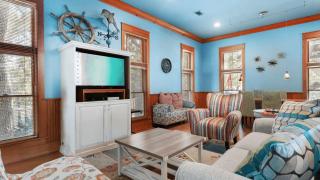 30A Graytn Greatful by AvantStay Charming HomeCottage Walk to Western Lake - 2