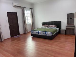 Golden Hill Villa by Azhara Homestay - 7
