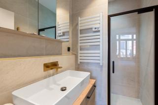 Chic Paris Studio for 2 in Bastille - 7