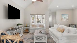 Pelican Retreat by AvantStay 5 MINS TO BEACH Pet Friendly w Pool BBQ - 2