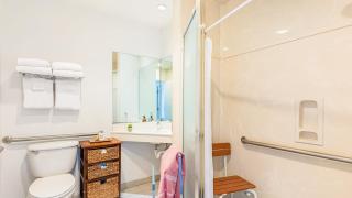 2 Cayucan Bungalows Steps to Beach Shared Lounge Sleeps 12 - 2