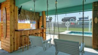 Private Pool Free Golf Cart 3 Blocks to Town Tequila Tides by AvantStay - 3