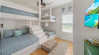 Private Pool by the Nature Preserve Sunset Views Tux Sea Do by AvantStay - 0