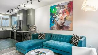 New San Juan 303 by AvantStay Modern Penthouse w Deck Overlooking Main Street - 6