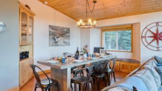 Golden Summit by AvantStay Stunning Secluded Cabin w Access to Tahoe Donner - 8