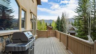 Cozy Edwards Retreat w Fireplace Near Ski Resort Osprey Nest by AvantStay - 4
