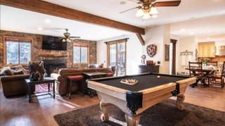 Big Bear Castle by AvantStay Private Home in Great Big Bear Location w Hot Tub - 7