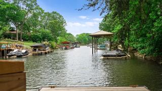 Making Waves by AvantStay Sleeps 20 Pool - 2