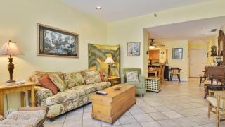 Sundown Refuge by AvantStay Great Location w Patio Outdoor Dining BBQ Shared Pool Week Long Stays - 5