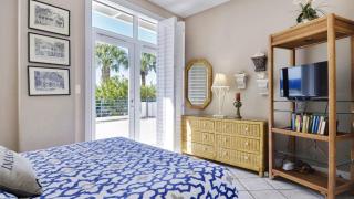 Sundown Refuge by AvantStay Great Location w Patio Outdoor Dining BBQ Shared Pool Week Long Stays - 4