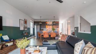 Sleeps 36 3 Homes Minutes to DowntownBroadway 12BDR Group Getaway in Nash - 8