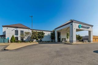 Clarion Inn Cranberry Township - 9