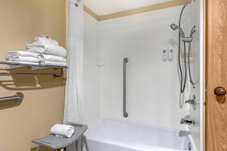 Comfort Inn Wichita Falls North - 2