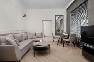 Beige Apartment in Wrocław Center with Home Office by Noclegi Renters - 0