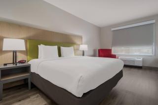 Country Inn & Suites by Radisson, Goldsboro, NC - 4