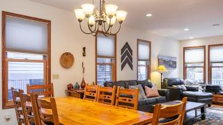 Pacific Street Townhome 514B by AvantStay Cute Townhouse in the Heart of Telluride - 4