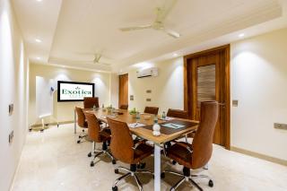 Hotel Exotica Avenue - Business-Friendly Stay, Golf Course Road, Cyberhub, One Horizon Center & Metro - 6