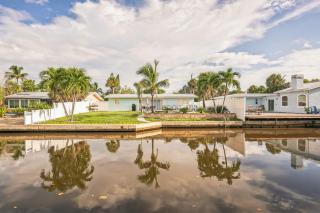 Escape in Paradise - Walk to Siesta Key Beach! - 1