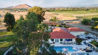 Merlot by AvantStay Exquisite Home w Pool and Stunning Patio - 2