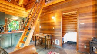 Penn Cove Overlook by AvantStay Cabin w Views - 7