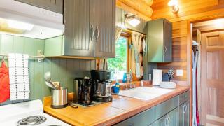 Penn Cove Overlook by AvantStay Cabin w Views - 4