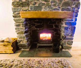 Characterful 2 bed within Conwy Walls - 5