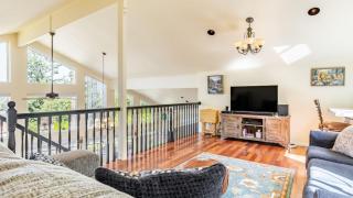 Harborview Getaway by AvantStay Walk to Beach - 7