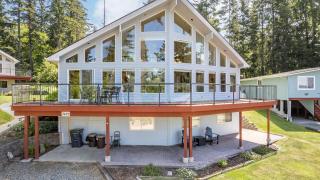 Harborview Getaway by AvantStay Walk to Beach - Langley - 0