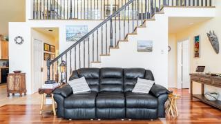 Harborview Getaway by AvantStay Walk to Beach - 4