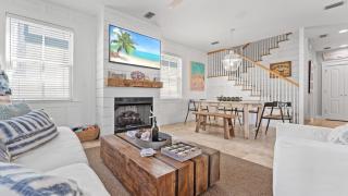 Steps to Rosemary Beach Pool Patio w Firepit The Salty Perch by AvantStay - 7