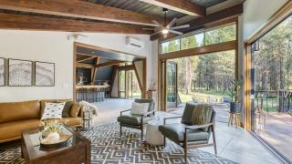 Lazy River Glamp-House by AvantStay Newly Built Luxe Indoor-Outdoor Living - 3