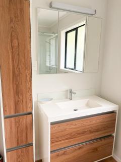 Modern elegance Woburn 3 bedroom Retreat - 9