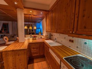 Bad Kleinkirchheim Lush and Spacious Villa with Indoor Pool and Wellness - Seven Bedroom Villa - 3