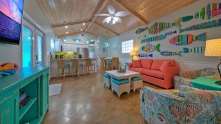 Coastal Vibe by AvantStay Sunset at the Pool and Playscape - 7