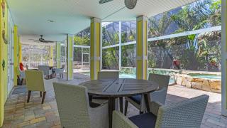 Walk to Beach PoolHot Tub Game Room Captiva 5BDR Coco Mango by AvantStay - 3