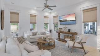 Longleaf Pines by AvantStay Community Pool Bonfires - 0